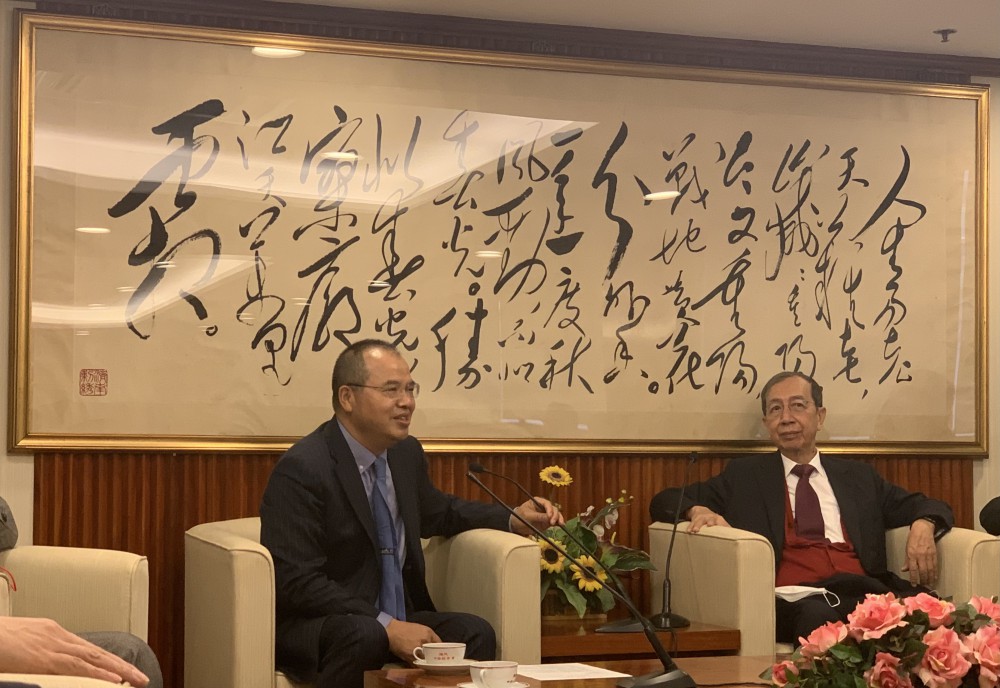 µ£¼µ£âτÉåτ¢úΣ║ïµï£Φ¿¬µ╛│ΘûÇΣ╕¡ΦÅ»τ╕╜σòåµ£â