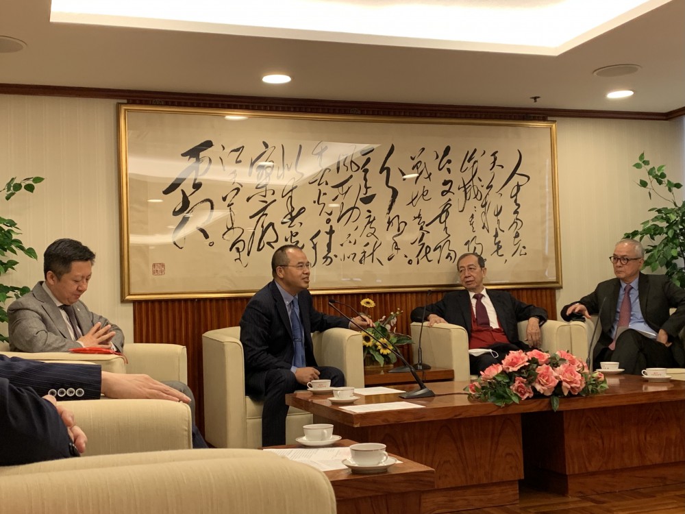 µ£¼µ£âτÉåτ¢úΣ║ïµï£Φ¿¬µ╛│ΘûÇΣ╕¡ΦÅ»τ╕╜σòåµ£â